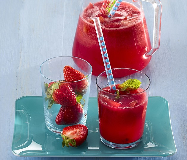 Melounová limonáda s jahodami