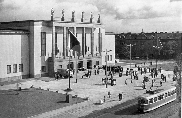 Snímek z roku 1963.