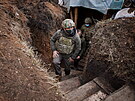 Ukrajinský prezident Volodymyr Zelenskyj na inspekci bojových pozic v Donbasu...