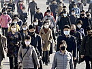 Obyvatelé Pchjongjangu na fotografii z poátku pandemie koronaviru (30. bezna...