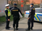 Na Mlnicku motork srazil dopravnho policistu. (11. dubna 2021)