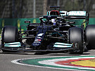 Lewis Hamilton z Mercedesu v tréninku na Velkou cenu Emilia Romagna F1.
