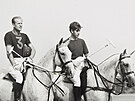 Princ Philip a princ Charles na pólu (1966)