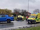 Nehoda sanitky a osobnho vozu v valech na Praze - vchod. (17. dubna 2021)