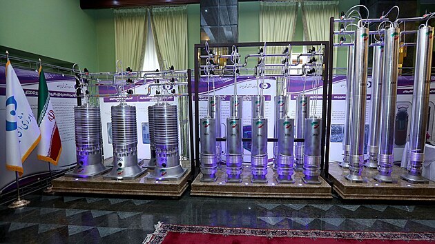 Tehern. Nov generace jadernch centrifug na vstav pi pleitosti Nrodnho dne jadern energie (10. dubna 2021)