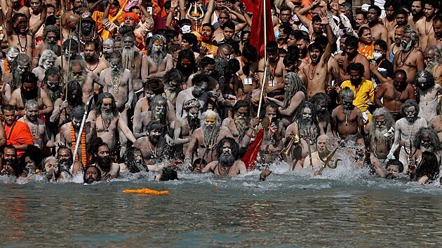 Hinduistický festival Kumbh Mela (14. dubna 2021)