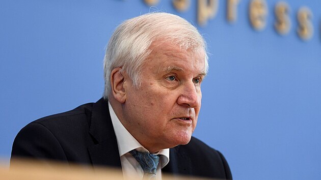 Nmeck ministr vnitra Horst Seehofer (15. dubna 2021)