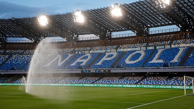 Pohled na stadion ped zápasem Neapole proti Interu Milán