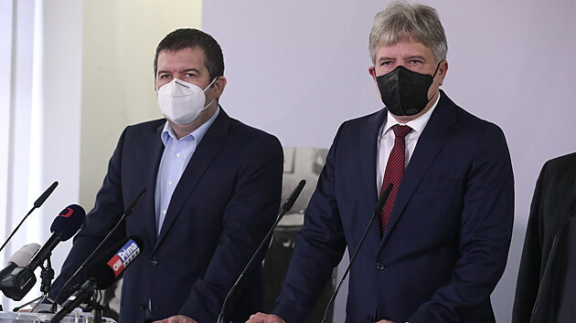 Jan Hamáček a Roman Onderka promluvili na tiskové konferenci ČSSD. (12. dubna 2021)