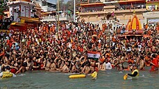 Hinduistický festival Kumbh Mela (14. dubna 2021)