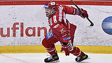 Radující se autor tetího gólu Tince Patrik Hrehorák.