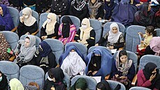 Afghánské eny, mláde, aktivisté a vdci se shromádili na akci v Kábulu na...