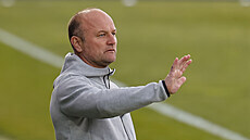 Trenér Liberce Pavel Hoftych bhem zápasu proti Slovácku.