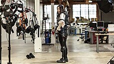 Exoskeletony dávají nositeli více síly a vytrvalosti