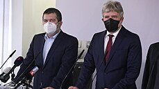 Jan Hamáek a Roman Onderka promluvili na tiskové konferenci SSD. (12. dubna...