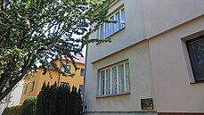 V tomto dom v Kromíi se v roce 1944 narodil písniká a básník Karel Kryl.