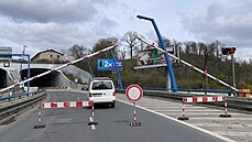 Zavený Strahovský tunel z dvodu výpadku bezpenostního systému. (14.4.2021)