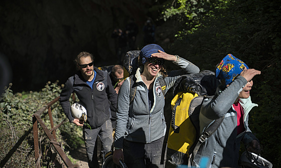 Projekt Deep Time. Skupina patnácti dobrovolníků strávila 40 dní ve jeskyni na...