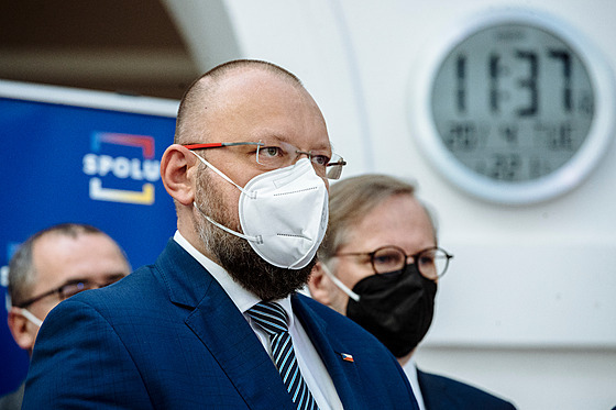 Brífink SPOLU ped jednáním snmovny. Jan Bartoek za KDU-SL. (20. dubna 2021)