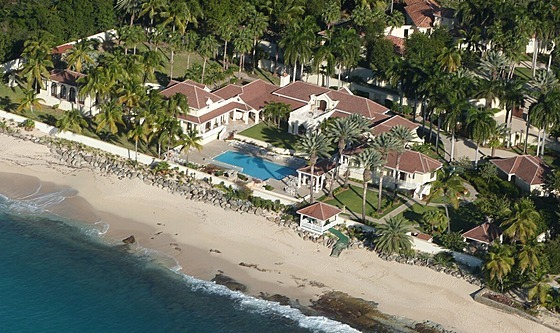 Trumpv resort Le Château des Palmiers na ostrov Svatý Martin v Karibiku je na...