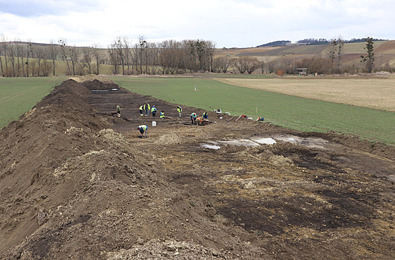 Archeologické práce v trase plynovodu Moravia na Hodonínsku.