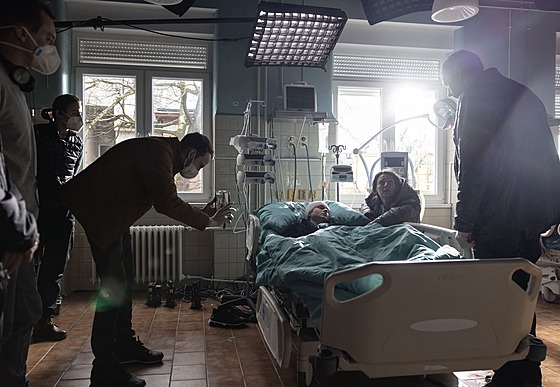Filmaři zamířili v březnu do Klatov. V tamní nemocnici natáčeli snímek Oběť.