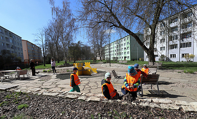 Chebské sídlit Spálenit, vnitroblok.