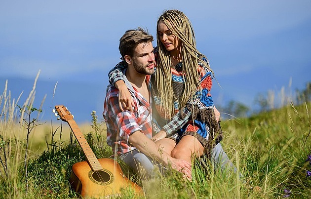 Blíženci se zamilují do života, Štíři najdou lásku. Květnový tarotskop lásky