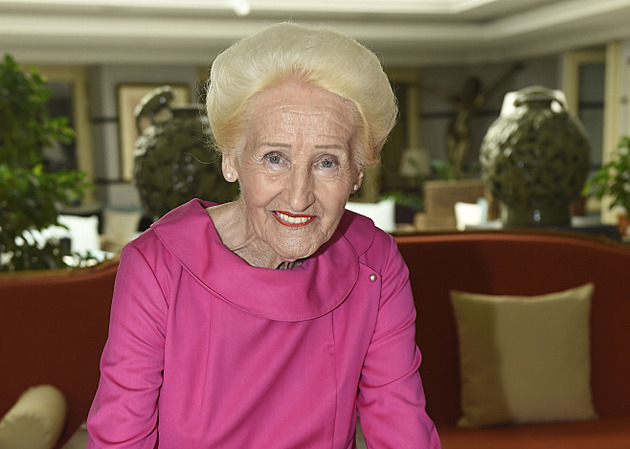 V 90 letech zemřela Olga Knoblochová, významná postava české kosmetiky