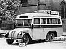 Autobus na podvozku Tatra 82 postavený u Sodomky ve Vysokém Mýt