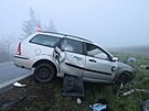 Znien auto po nehod u Novho Msta nad Cidlinou (20.4.2021).