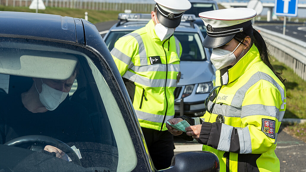 Policie při zátahu s radary stavěla 6 tisíc řidičů, 2747 odjelo s pokutou