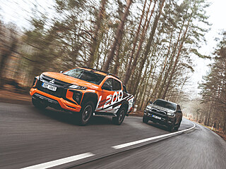 Toyota Hilux vs. Mitsubishi L200