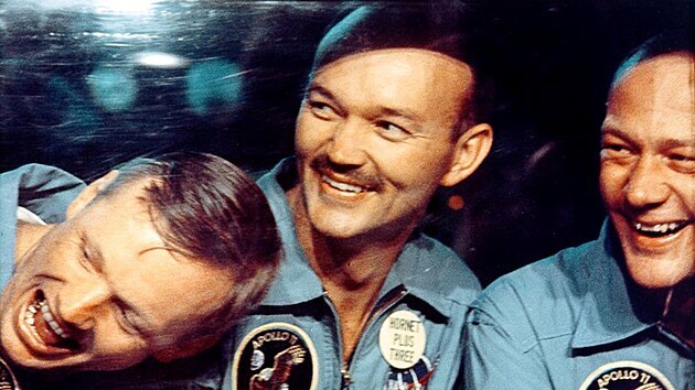 Posádka Apolla 11, zleva Neil Armstrong, Michael Collins a Buzz Aldrin (24. červenec 1969)