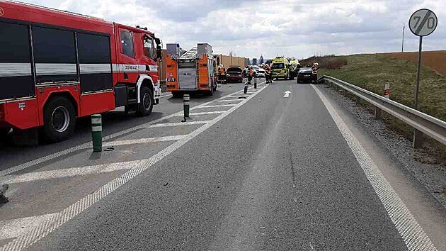 U hromadné nehody na obchvatu Zvole zasahovaly  jednotky hasičů ze stanice Zábřeh a Šumperk a jednotky SDH Mohelnice a Zábřeh.