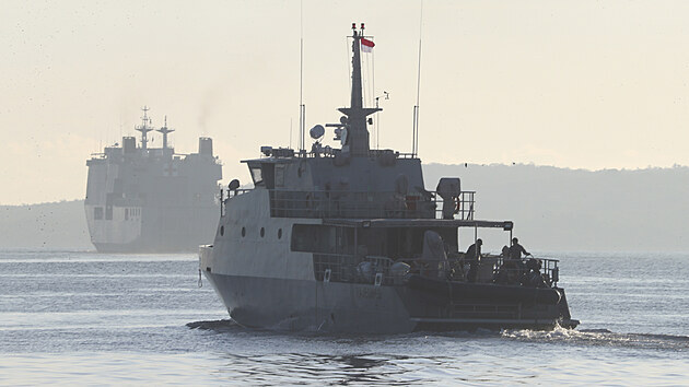 Indonéské námořnictvo pokračuje v pátrání po zmizelé ponorce. (24. dubna 2021)