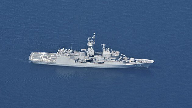 Lo australskho nmonictva HMAS Ballarat ptr po zmizel indonsk ponorce. (24. dubna 2021)