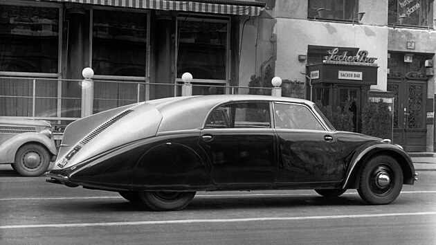Psn aerodynamick Tatra 77 A z roku 1935 byla ve sv dob z hlediska...