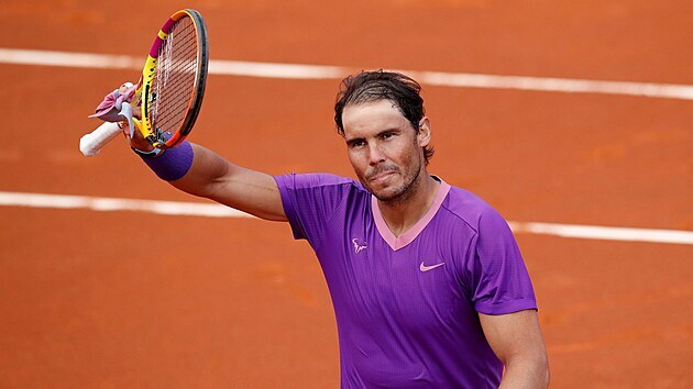 Rafael Nadal slav postup do finle turnaje v Barcelon.