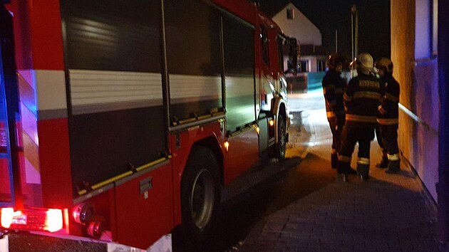 V Zábřehu hořela dvoupodlažní ubytovna, evakuováno bylo více než padesát lidí.(23. dubna 2021)
