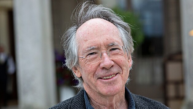 Spisovatel Ian McEwan (2019)