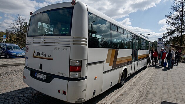 Na jihomoravsk autobusov linky postupn pronikaj vt dopravci z jinch kraj.