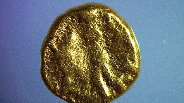 Zlatá 1/24 keltského statéru ze 2. století před naším letopočtem