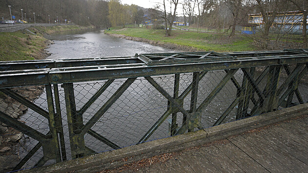 Bailey Bridge je typ montovaného provizorního mostu, který navrhl v roce 1940 britský konstruktér Donald Coleman Bailey. Most měl sloužit za války k rychlému nahrazení zničených přemostění a umožnit přesuny spojeneckých vojsk.