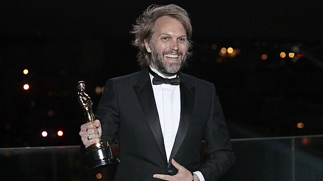 Florian Zeller dr svho Oscara za nejlep adaptovan scn, kter zskal za film Otec (26. dubna 2021).
