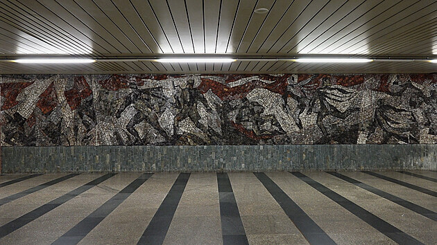 Mozaika Bitva o Sokolovo ve vestibulu stanice Florenc