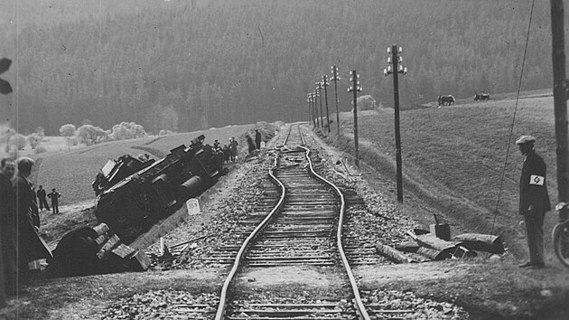 Nehoda nmeck (pvodn rakousk) lokomotivy 92.2289 za Slavonicemi v dubnu...