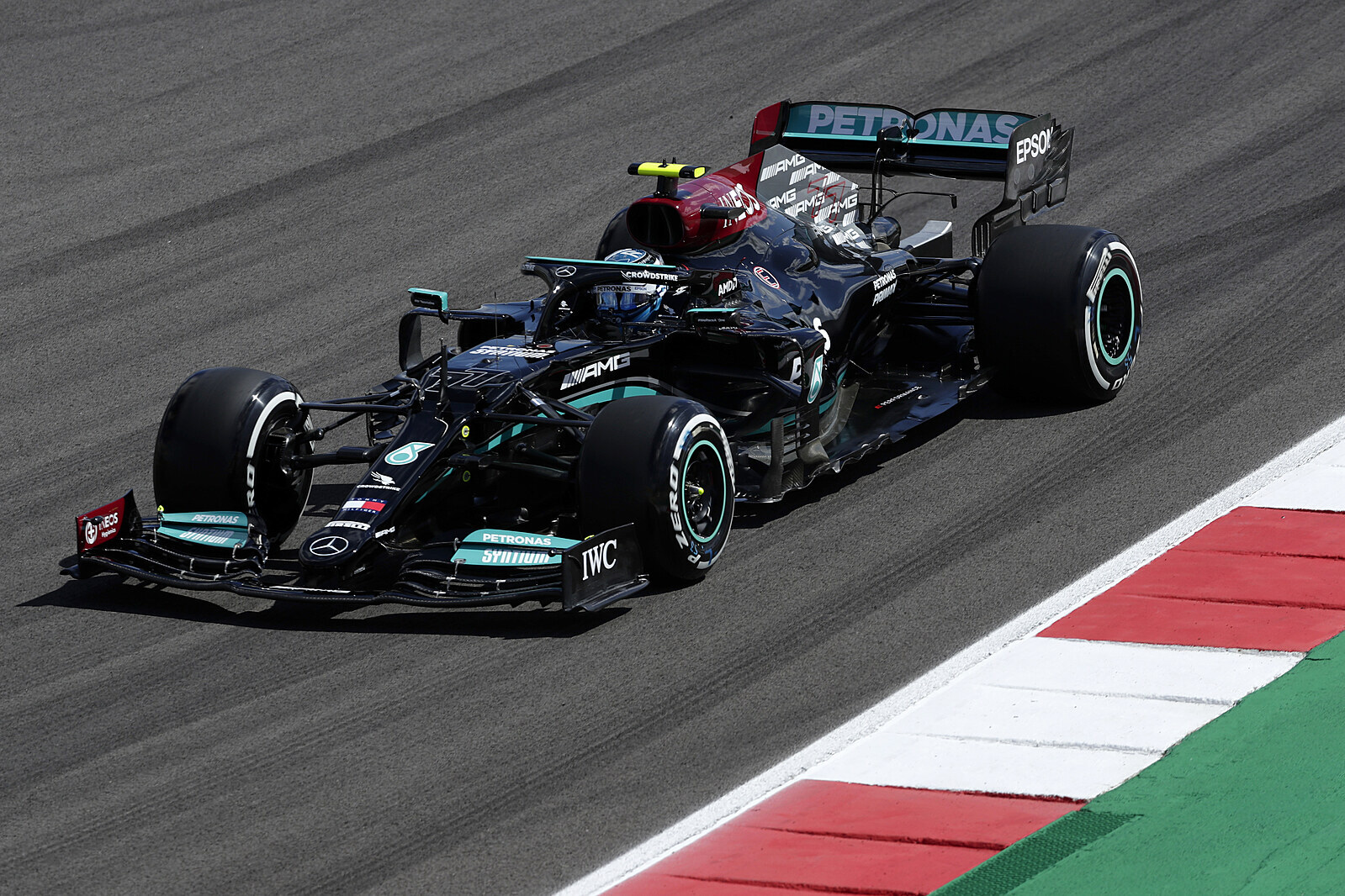 Treninky Na Gp Portugalska Vyhraly Mercedesy Verstappen Byl Vzdy Druhy Idnes Cz