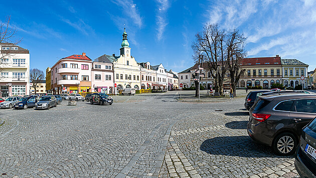 Staré náměstí v Rychnově nad Kněžnou.