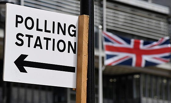 Brity eká volební supertvrtek. (4. kvtna 2021)